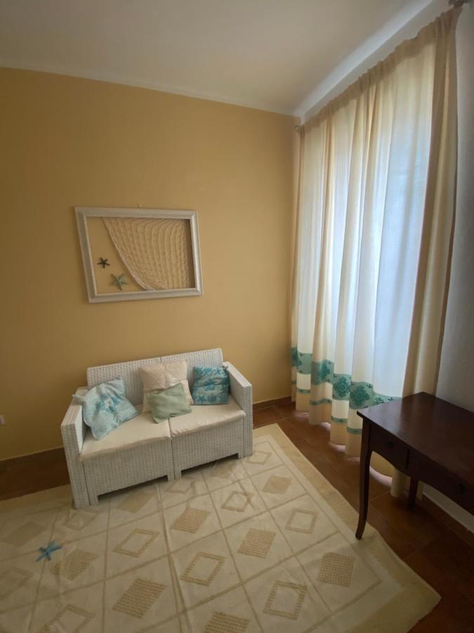 圣特雷莎加卢拉 Palazzo Antico酒店 外观 照片